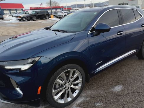 Used 2023 Buick Envision Avenir image 4