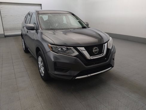 Used 2018 Nissan Rogue S image 14