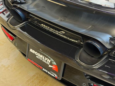 Used 2022 McLaren 720S Performance RWD image 19