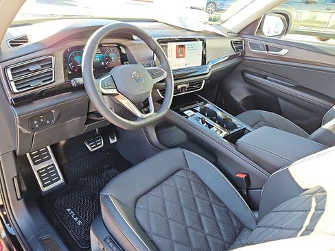 New 2026 Volkswagen Atlas SEL Premium R-Line image 13