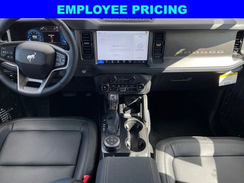 New 2026 Ford Bronco Badlands w/ Sasquatch Package AWD/4WD image 10