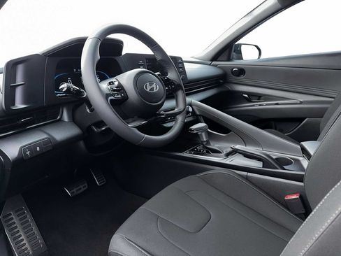 New 2026 Hyundai Elantra SEL Sport FWD image 14