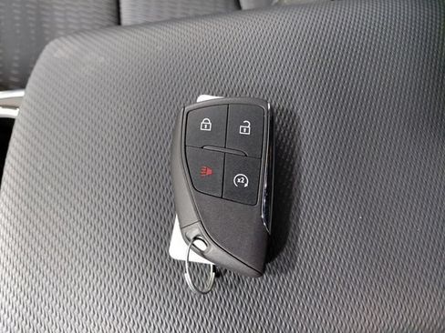 Used 2026 Chevrolet Equinox LT AWD/4WD image 7