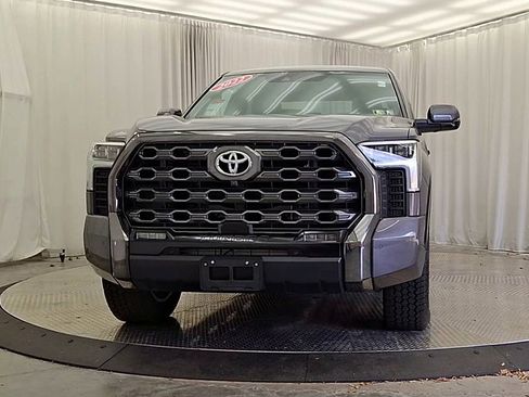 Used 2022 Toyota Tundra Platinum image 4