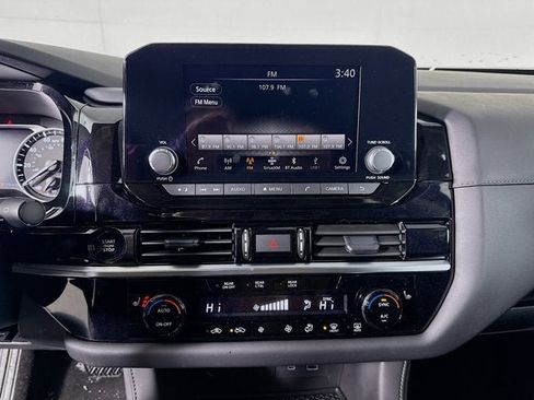 New 2025 Nissan Pathfinder SV w/ Black Appearance Package image 12