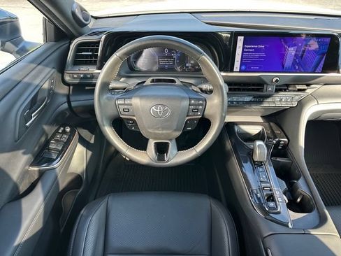 Used 2025 Toyota Crown Signia w/ Advanced Technology Package AWD/4WD image 13