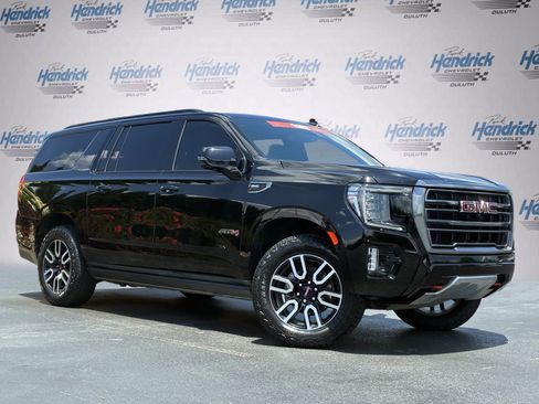 Used 2023 GMC Yukon XL AT4 w/ AT4 Premium Plus Package AWD/4WD image 2