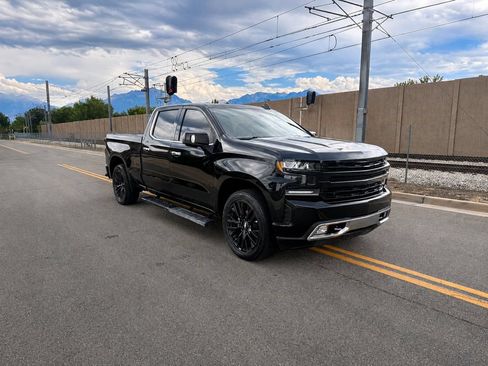 Used 2021 Chevrolet Silverado 1500 High Country w/ Technology Package AWD/4WD image 7