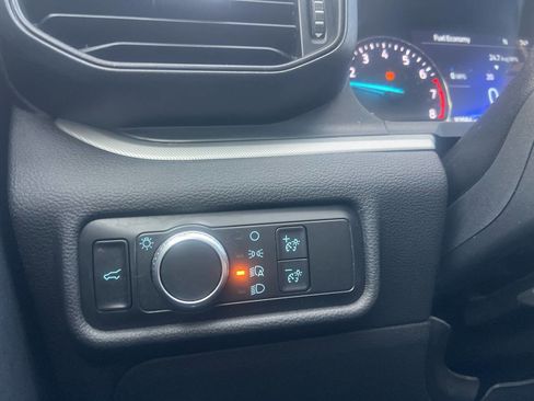 Used 2020 Ford Explorer XLT image 21