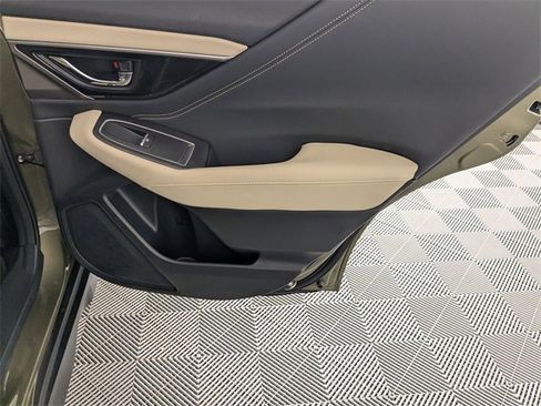 Used 2023 Subaru Outback Limited image 33