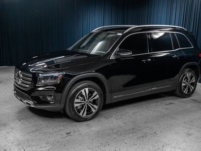 New 2025 Mercedes-Benz GLB 250