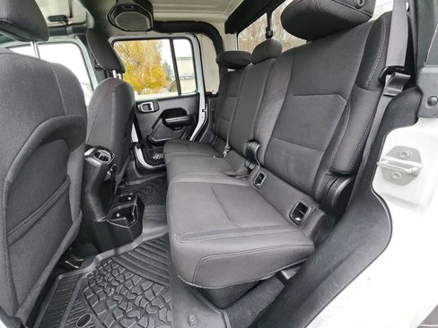 Used 2020 Jeep Gladiator Sport w/ Quick Order Package 24S image 23