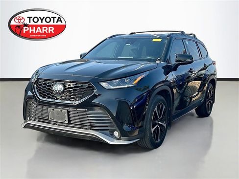 Used 2022 Toyota Highlander XSE image 1