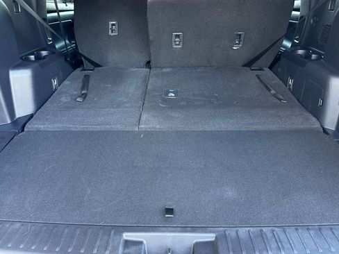 Certified 2024 Toyota Highlander XLE AWD/4WD image 16