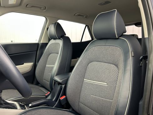 Used 2021 Hyundai Venue w/ Cargo Package FWD image 25