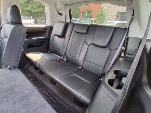 Used 2012 Honda Pilot Touring image 16
