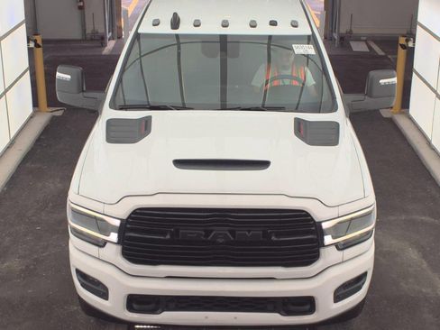 Used 2024 RAM 2500 Laramie w/ Night Edition AWD/4WD image 3