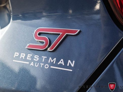 Used 2018 Ford Focus ST w/ Equipment Group 402A image 7