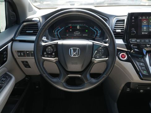Used 2023 Honda Odyssey Touring image 22