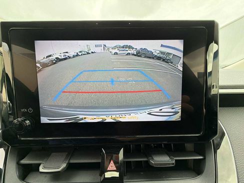 Used 2023 Toyota Corolla LE image 18