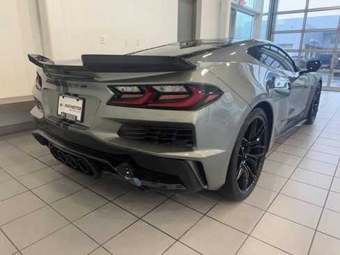 Used 2023 Chevrolet Corvette Z06 w/ Stealth Interior Trim Package RWD image 35