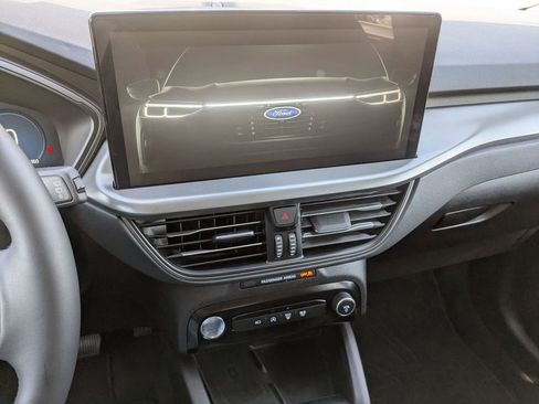 Used 2024 Ford Escape Active w/ Tech Pack #2 AWD/4WD image 11