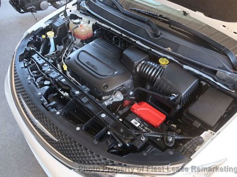 Used 2020 Chrysler Voyager Lxi FWD image 46