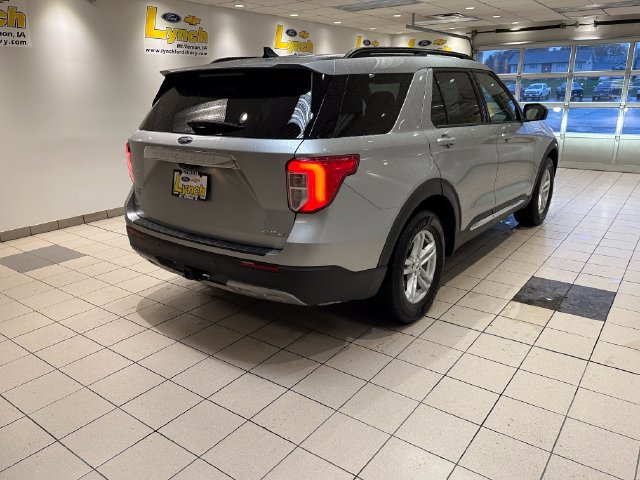 Used 2021 Ford Explorer XLT w/ Equipment Group 202A AWD/4WD image 27