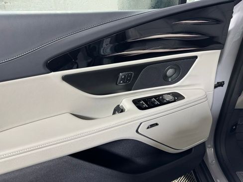 New 2026 Lincoln Nautilus Reserve image 17