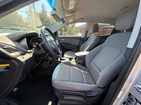 Used 2018 Hyundai Santa Fe Sport image 9