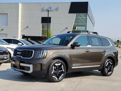 Certified 2025 Kia Telluride S