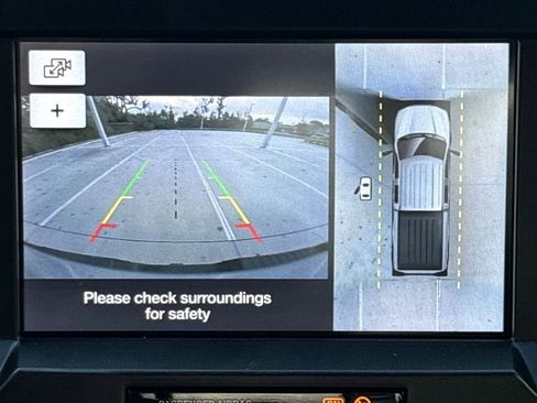 Used 2019 Ford F350 Lariat image 28