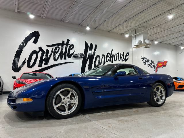 Used 2004 Chevrolet Corvette Coupe w/ Preferred Equipment Group RWD image 18