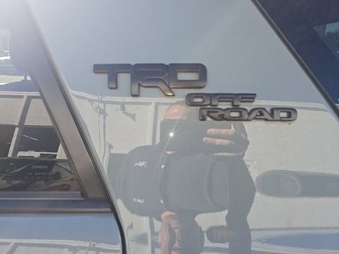 Used 2022 Toyota 4Runner TRD Off-Road Premium image 7