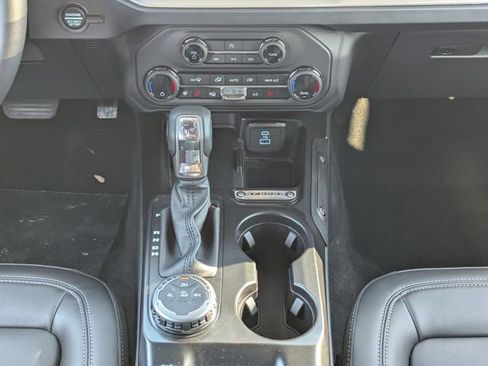 New 2025 Ford Bronco Outer Banks image 18