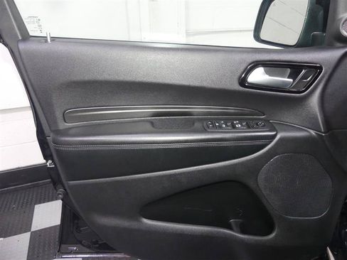 Used 2022 Dodge Durango SXT AWD/4WD image 18