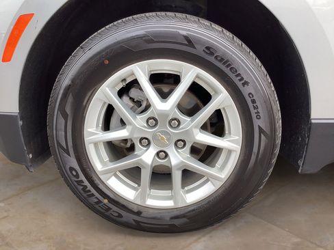Used 2024 Chevrolet Equinox LT AWD/4WD image 33