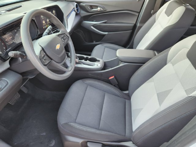 Used 2026 Chevrolet Trax LS FWD image 11