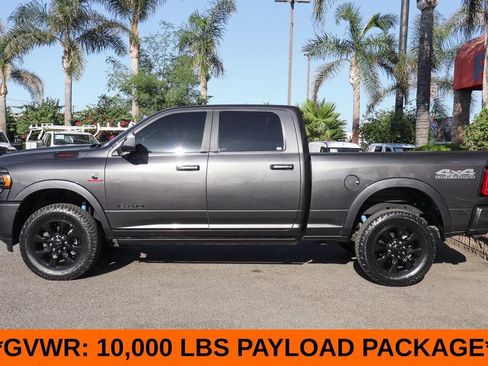 Used 2022 RAM 2500 Limited w/ Night Edition AWD/4WD image 5