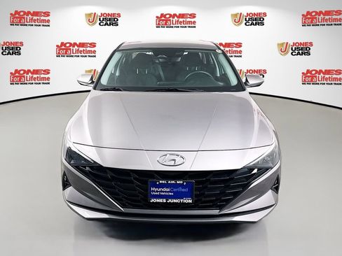 Certified 2023 Hyundai Elantra SE FWD image 11