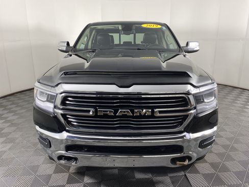Used 2019 RAM 1500 Laramie AWD/4WD image 11