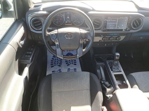 Used 2023 Toyota Tacoma TRD Sport image 11