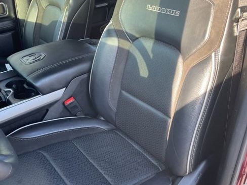 Used 2024 RAM 1500 Laramie image 16