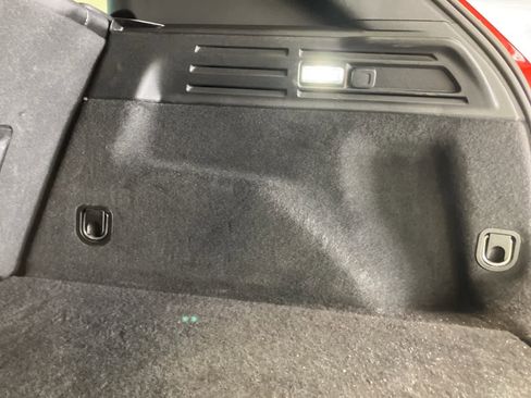 Used 2021 Cadillac XT4 Premium Luxury image 31