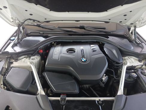 Used 2019 BMW 530i w/ Convenience Package RWD image 14