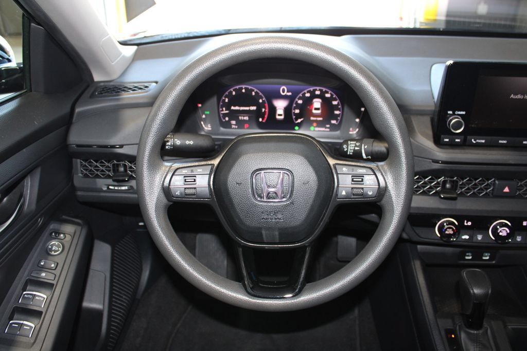 Used 2023 Honda Accord LX image 11
