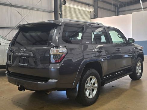 Used 2016 Toyota 4Runner SR5 Premium AWD/4WD image 4