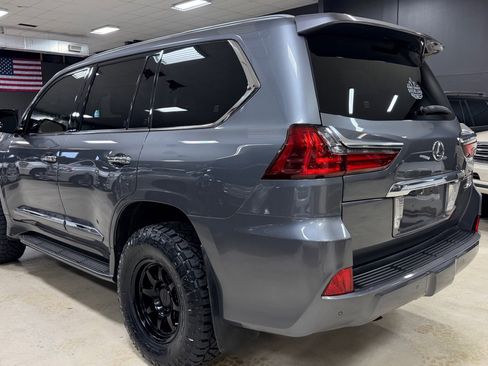 Used 2016 Lexus LX 570 4WD image 12
