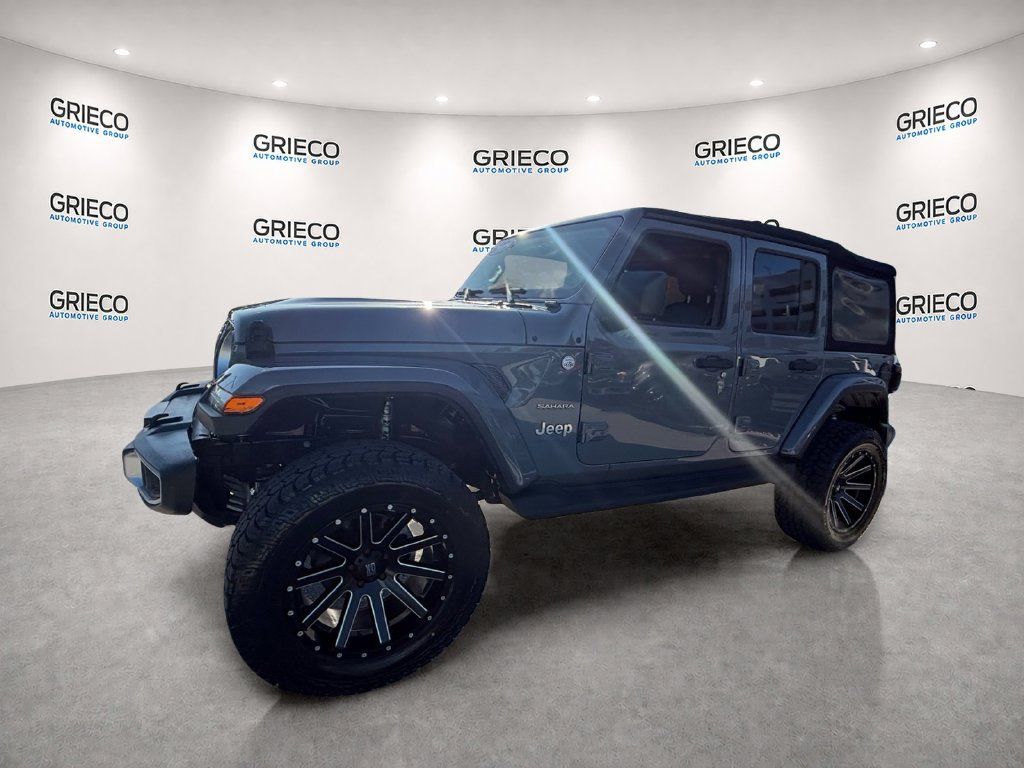 Used 2018 Jeep Wrangler Unlimited Sahara w/ LED Lighting Group AWD/4WD image 3