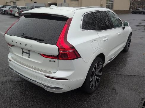 Used 2023 Volvo XC60 B5 Ultimate image 7